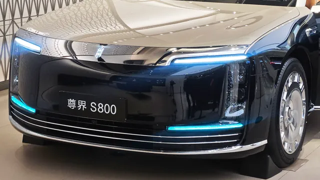 Turquoise Trend Takes Over Chinese Roads