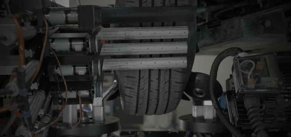 AI Robot Revolutionizes Tire Changing Industry - image 3