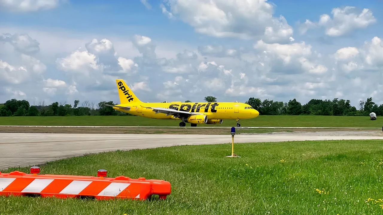 US Airport Left Empty After Spirit Airlines' Collapse