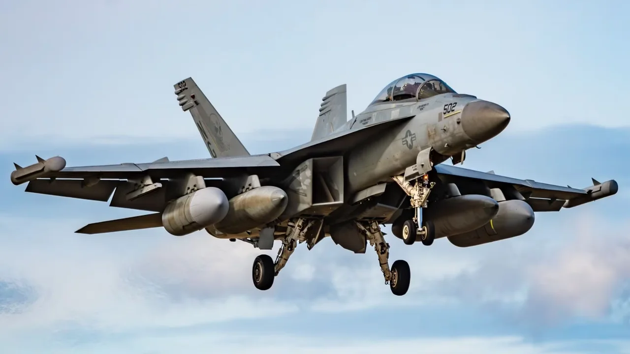 F-18 Fighter Jets Collide Mid-Air During Idaho Air Show