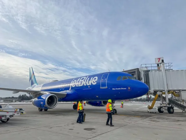 JetBlue To Exit Manchester-Boston Regional Airport