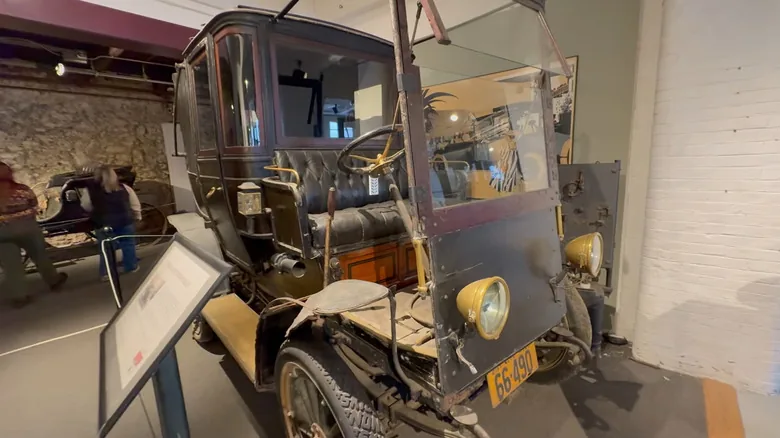 America's Oldest Car Collection - image 4