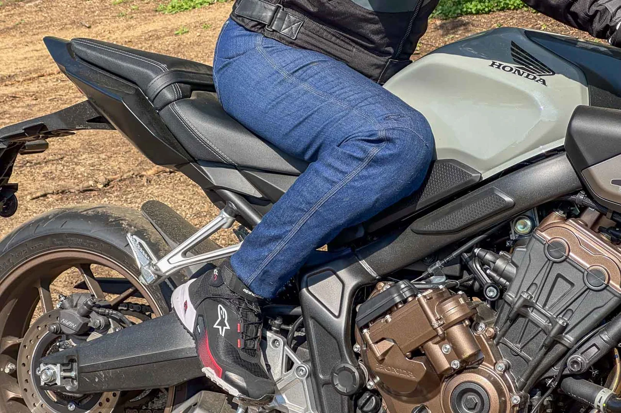 Motorcycle Pants That Deliver Style and Safety