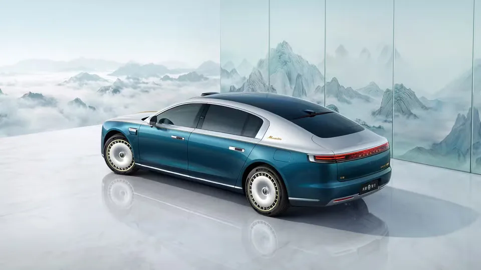 Maextro Unveils S800 Grand Design Luxury Sedan - image 2