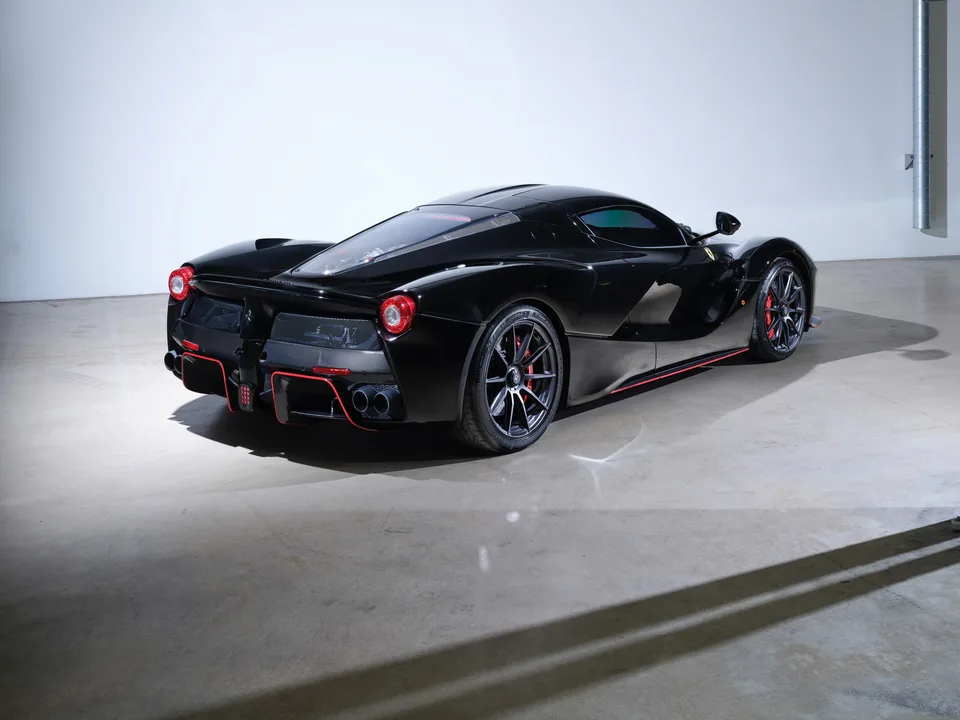 Rare Ferrari LaFerrari Hypercar Sells for Record-Breaking Price - image 3