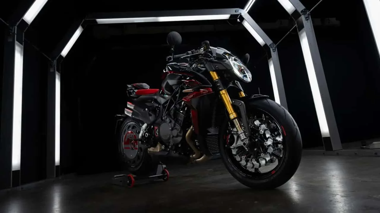 Tuner Car Frenzy: Audi-Modified Superbike Hits the Track