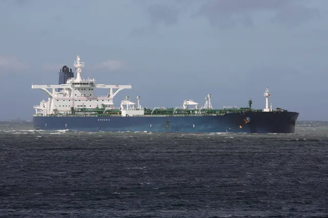 VLCCs Exit Strait of Hormuz