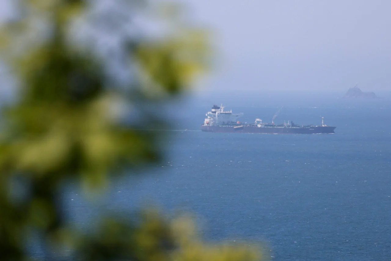 Iran Draws New Maritime Oversight Zone Across Strait of Hormuz