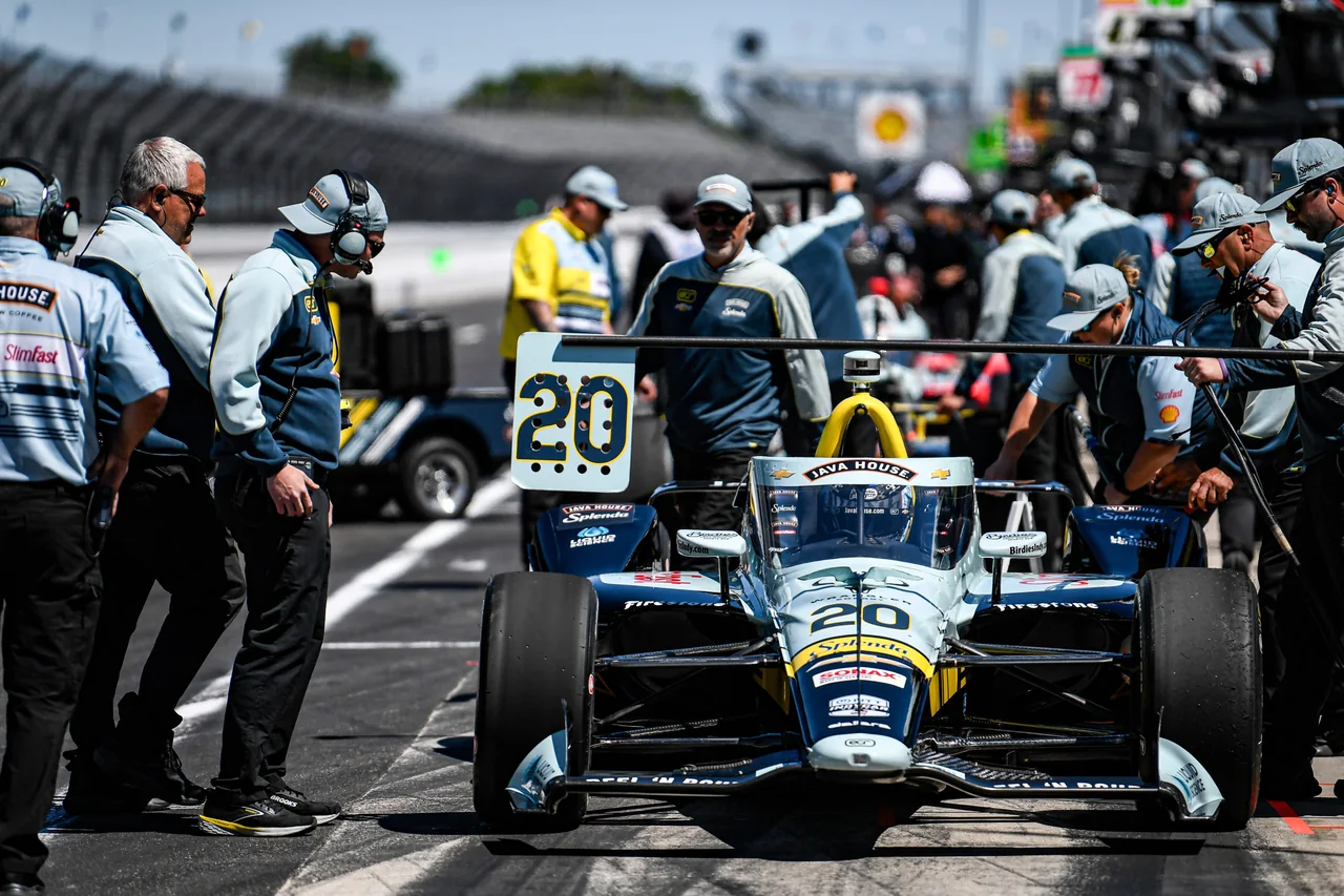 Rossi Cleared to Race Indianapolis 500 Despite Practice Crash