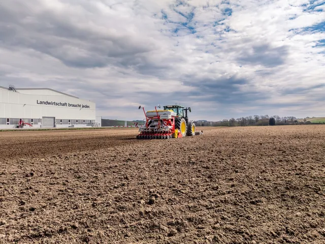 Pöttinger Unveils Next Generation Combi-Drill for Enhanced Seed Placement