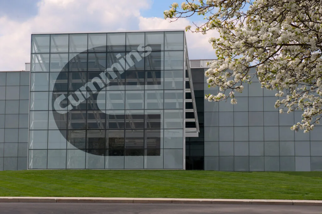 Cummins Raises Financial Expectations, Invests in Product Growth
