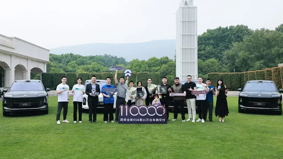 Nio Marks Milestone with 110,000th ES8 Delivery - image 3