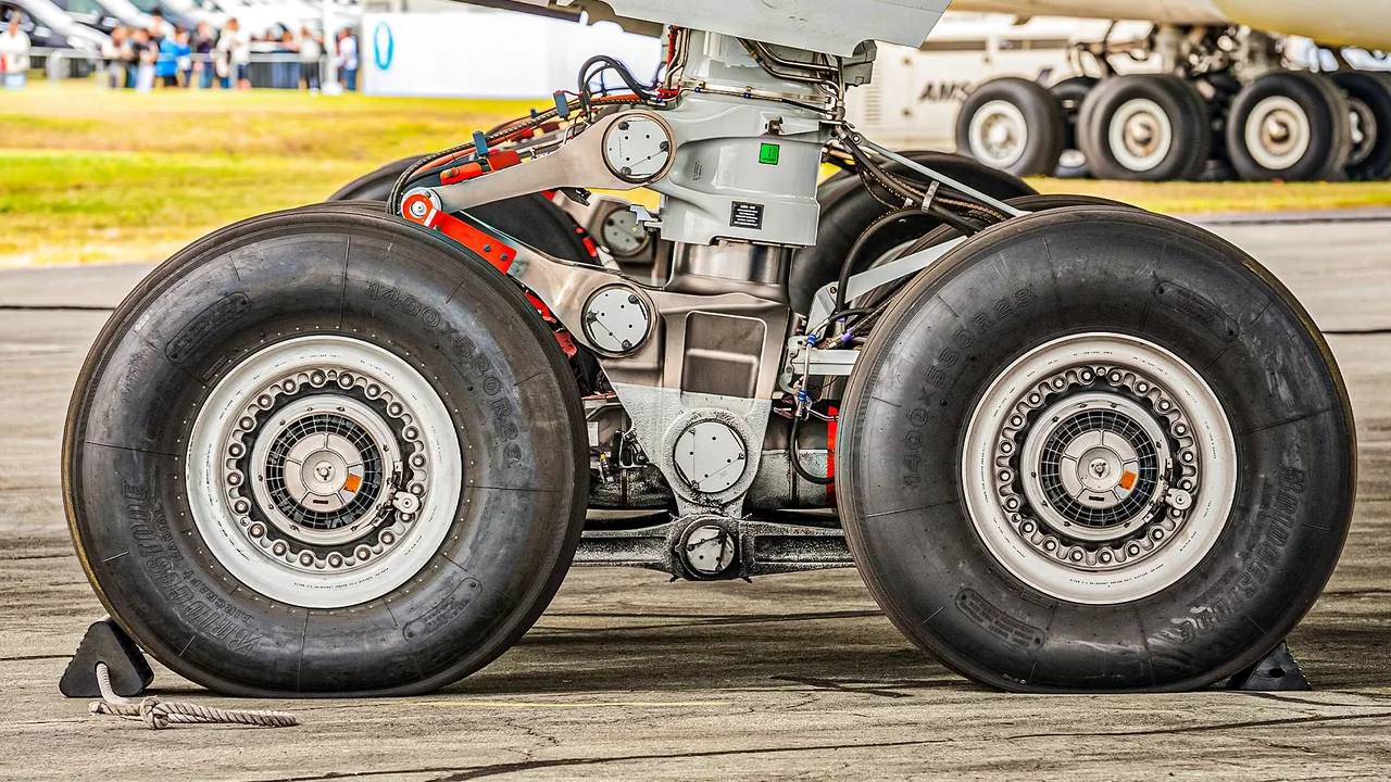Landing Gear Showdown