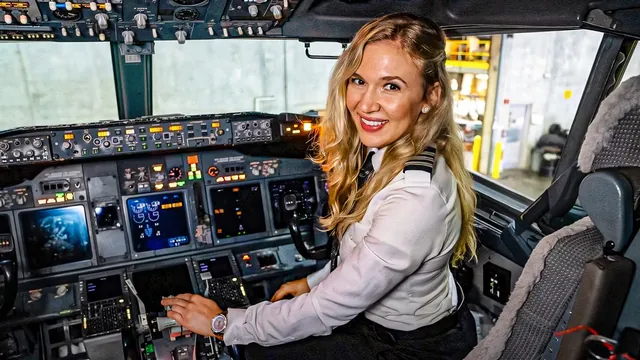 Airline First Officers Can Earn Up to $120,000 in Their First Year