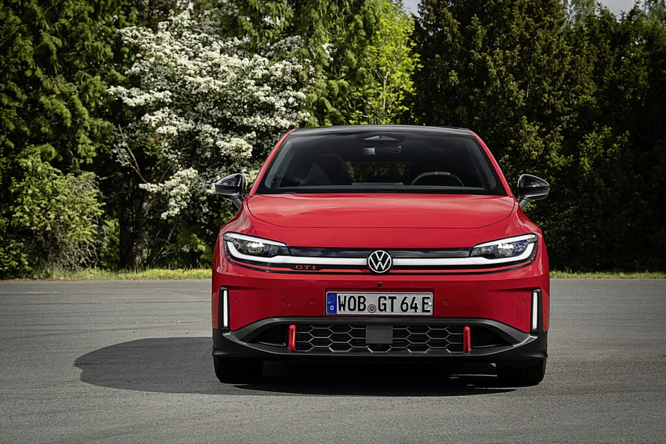 Volkswagen Unveils First Fully Electric GTI Model - image 2