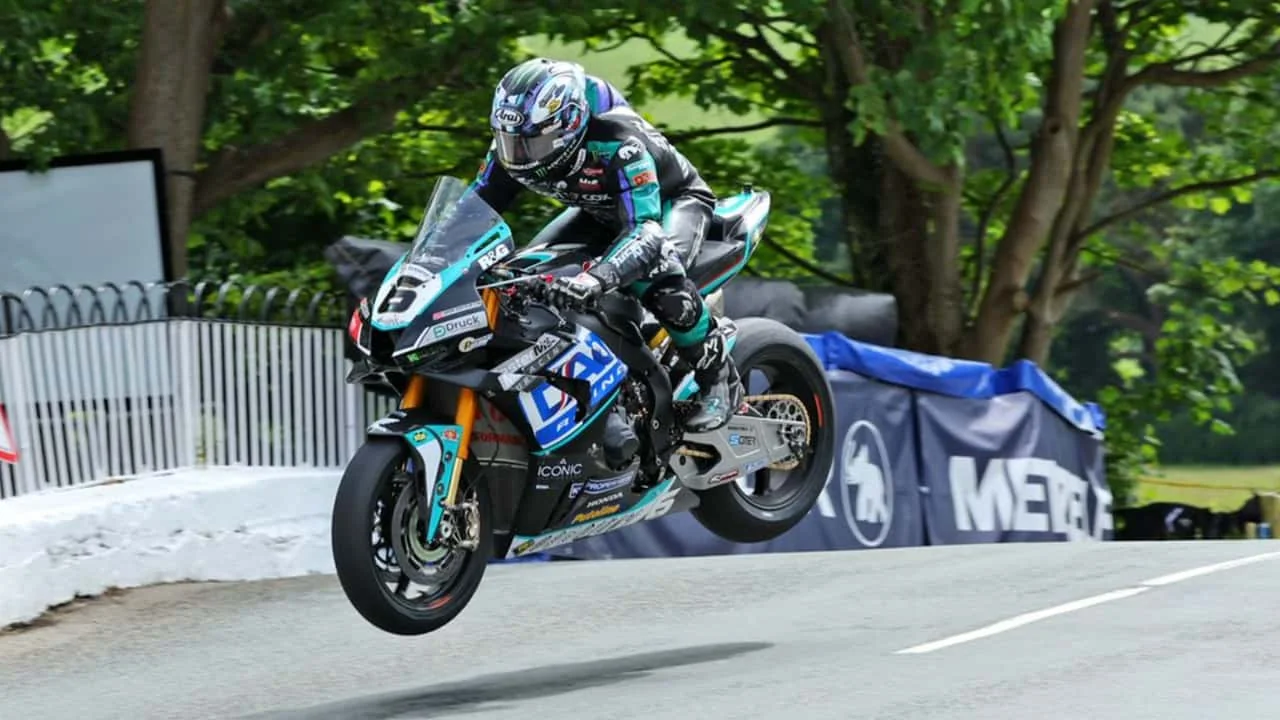 Dunlop's Senior TT Mystery