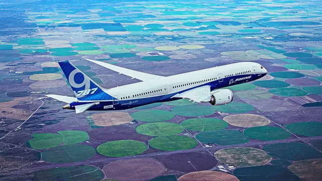 Dreamliner Revolutionizes Long-Haul Travel