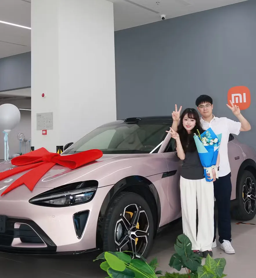 Xiaomi Takes Aim at Tesla's Model Y with Cheaper YU7 Standard Edition - image 2