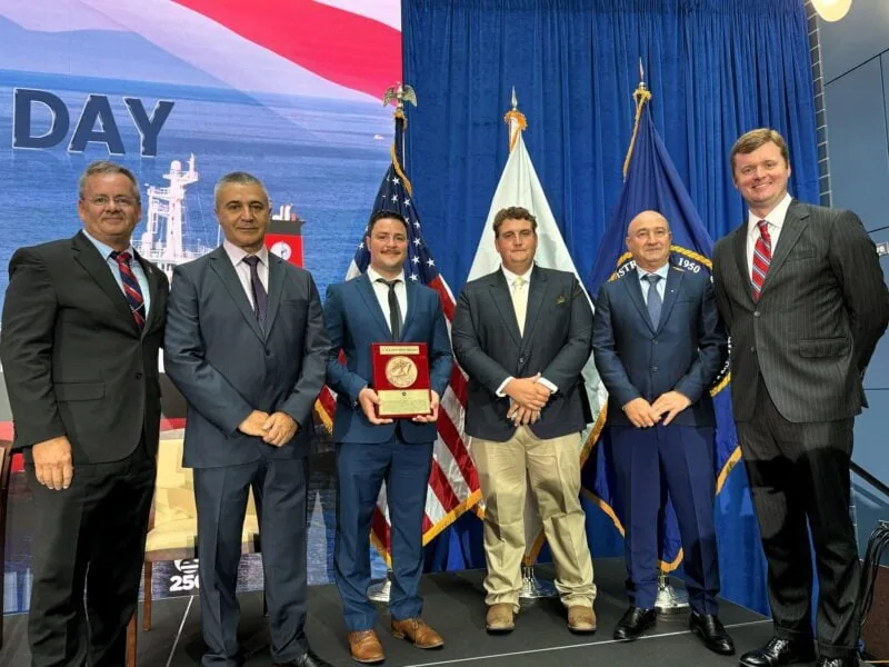 Gallant Ship Award Honors U.S. Mariners After Deadly Tanker Collision - image 2