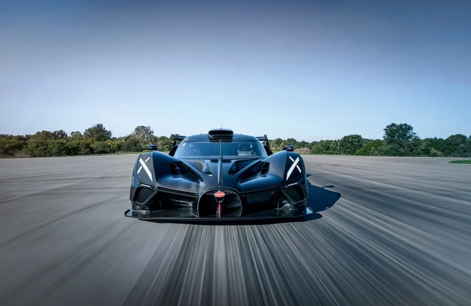 Bugatti Revives W16 Power for Latest One-Off Hypercar - image 2