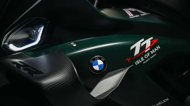 BMW Unveils Special Edition Superbike for Iconic Isle of Man TT