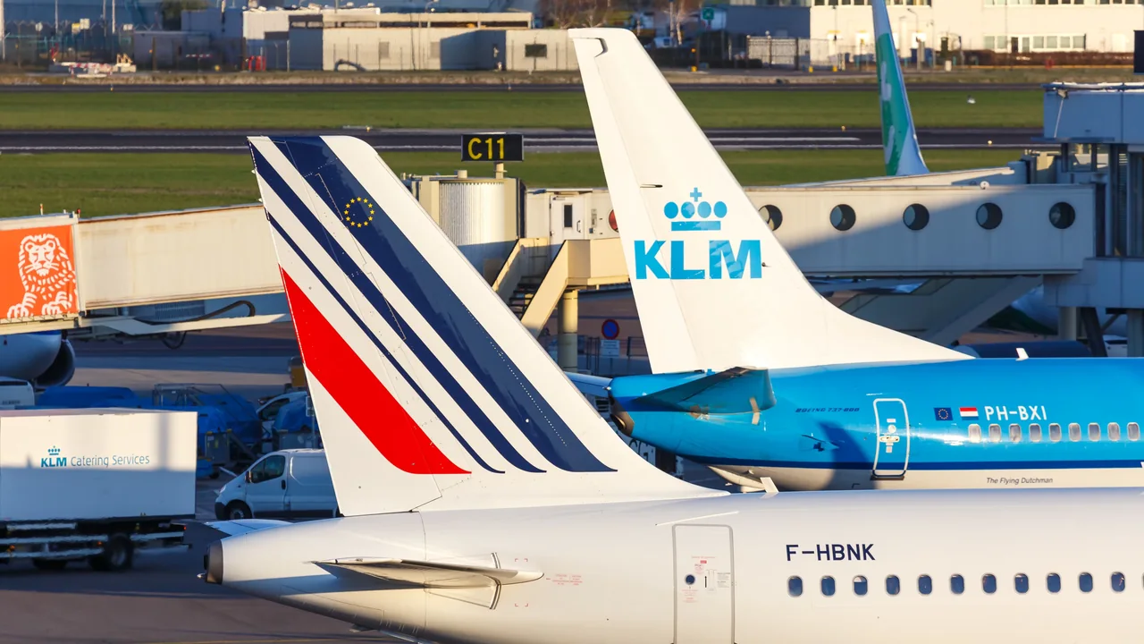 Air France's $583 No-Show Fee: A Dispute Over Records
