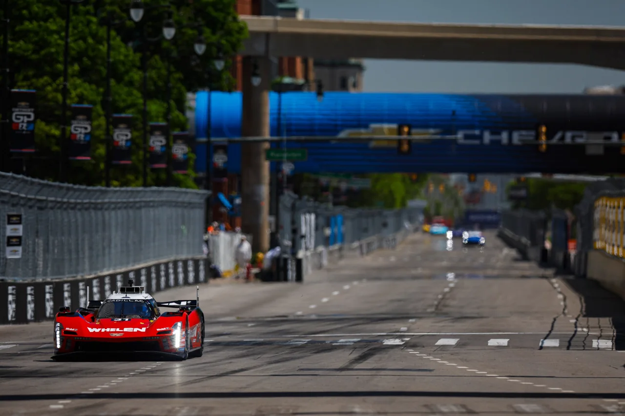 GM Sweeps IMSA's Detroit Sports Car Classic