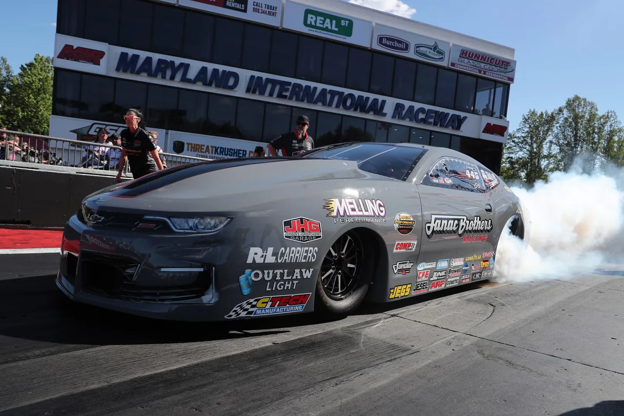 NHRA Potomac Nationals Qualifying Results in Upset Victory for Angie Smith