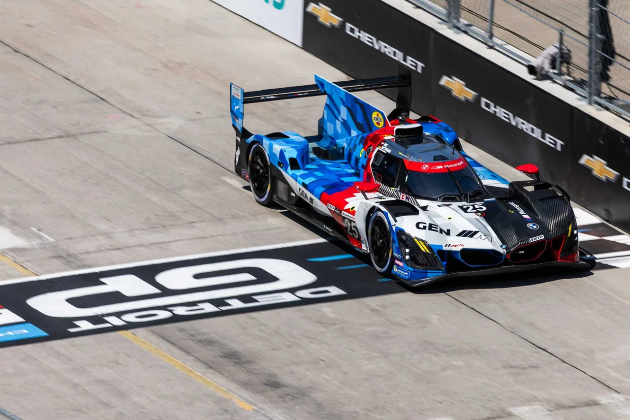 BMW M Team WRT Continues Podium Streak in Detroit