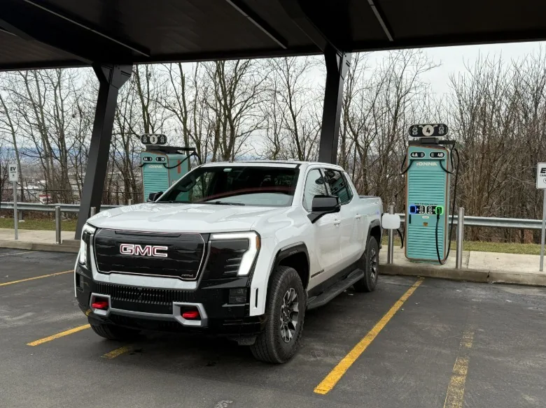 GMC Sierra EV AT4 Max Range Fixes Many Issues - image 3