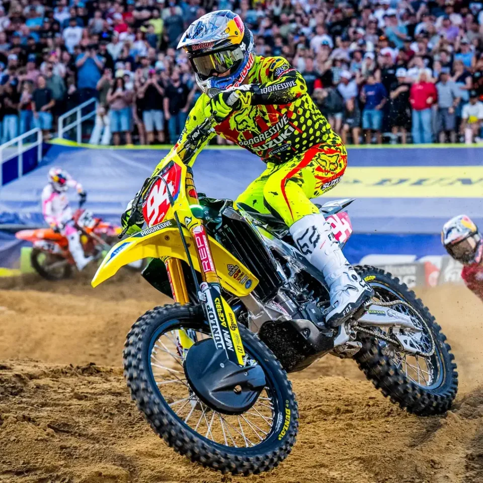 Roczen's Championship Win Sparks Suzuki Frenzy - image 4
