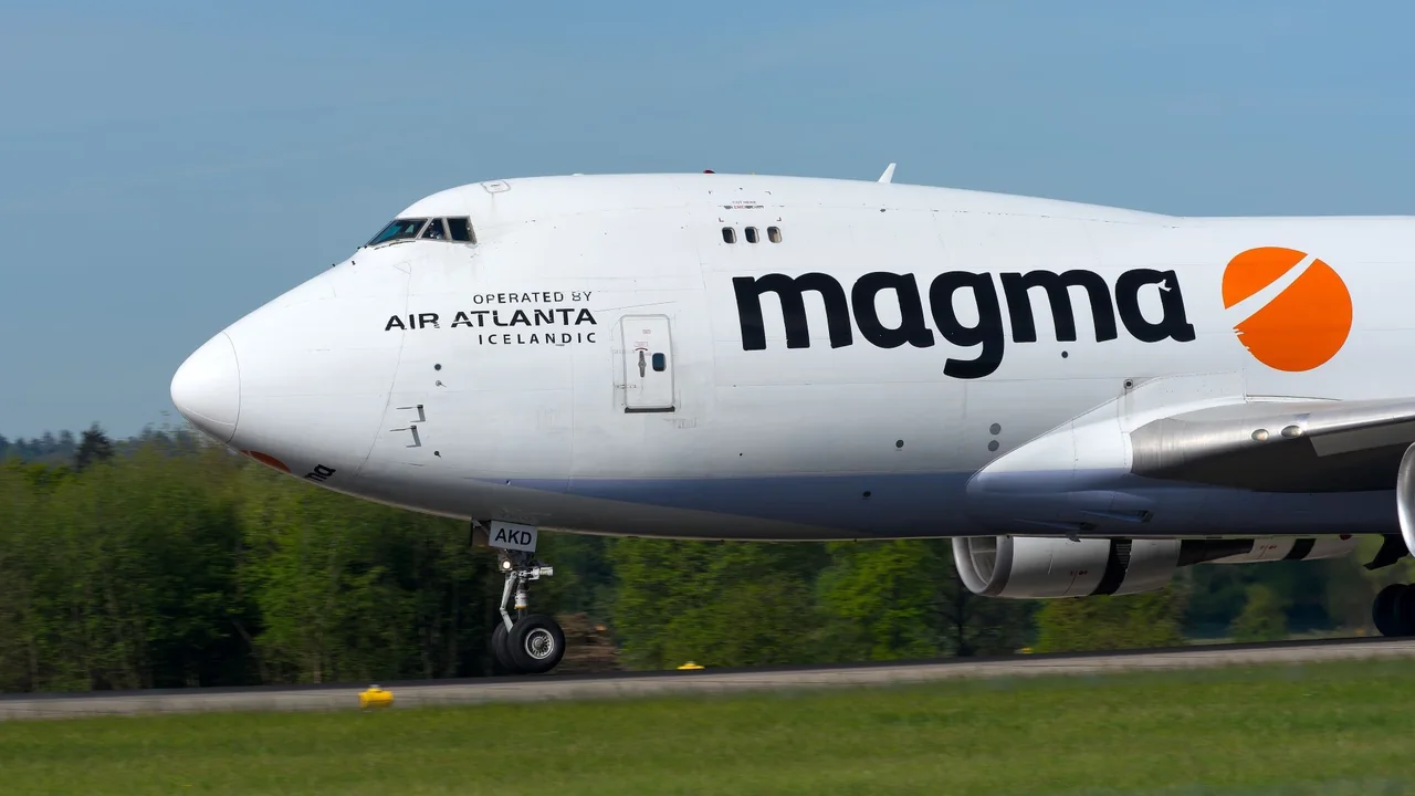 Atlas Air Expands Capacity with Air Atlanta Acquisition