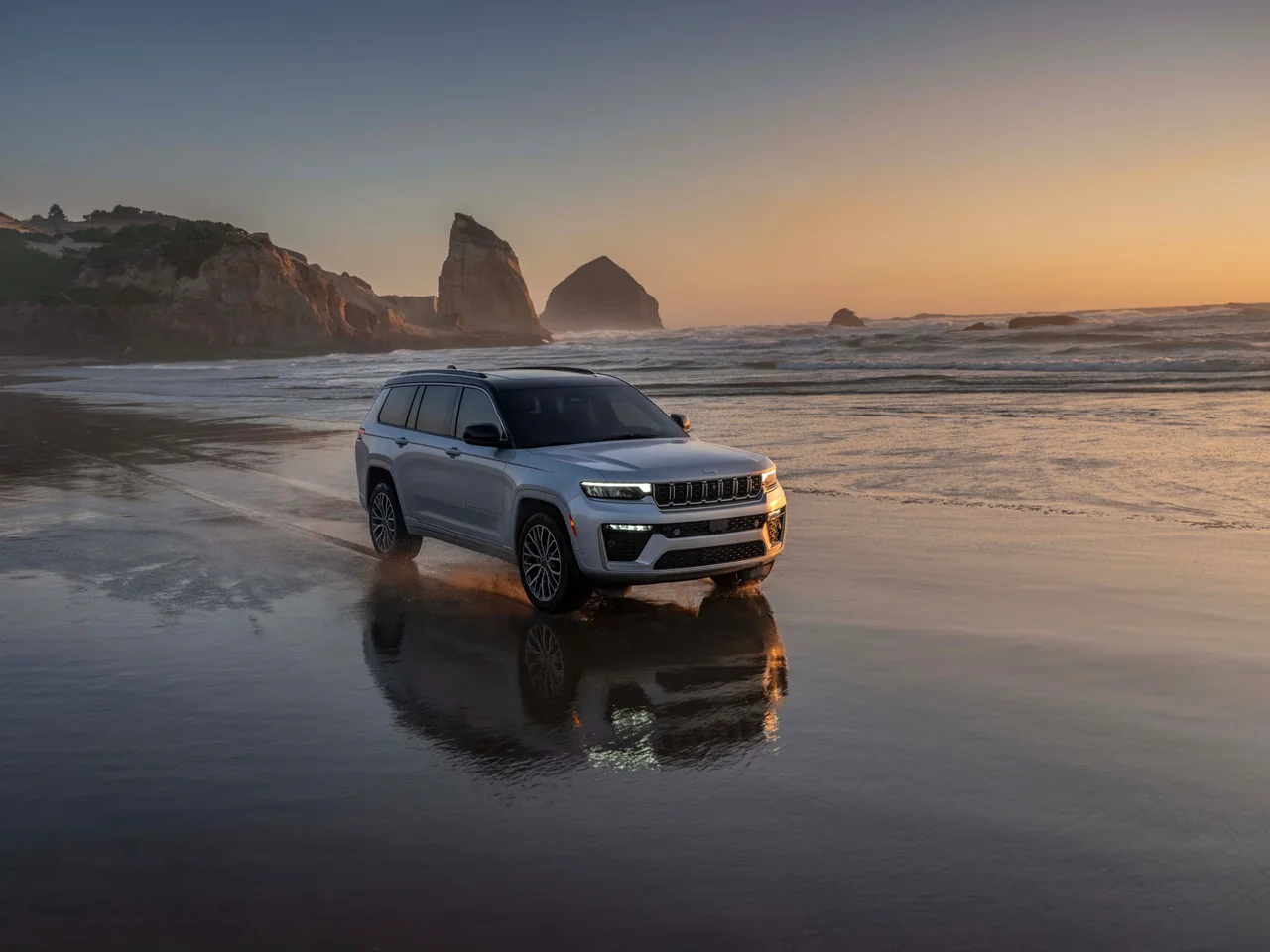 Jeep Hints at Return of Iconic Hemi V-8 Powertrain