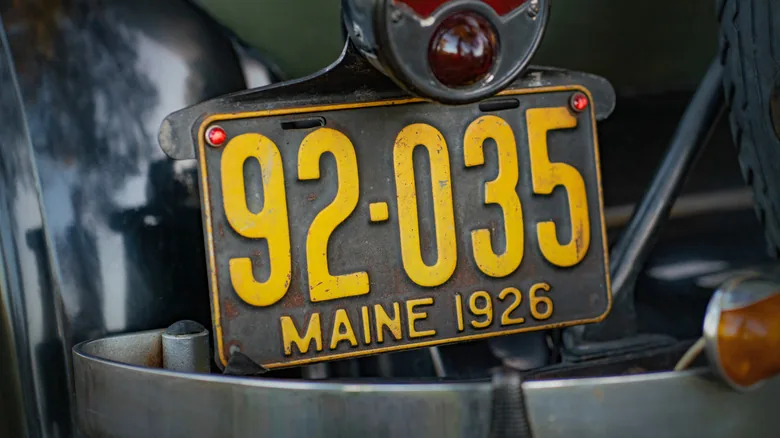 The Evolution of License Plates: From Wild West to Standardized Regime - image 3