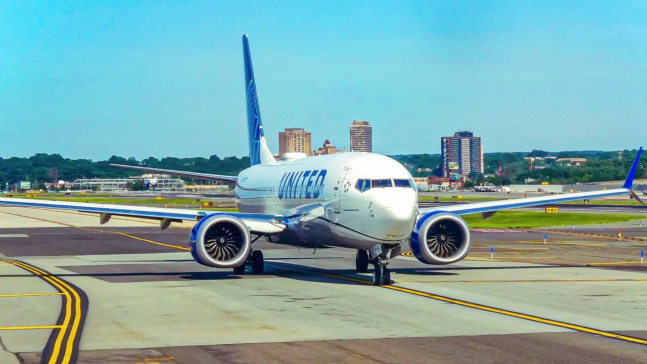 737 MAX Pilots' Salaries Hit New Highs