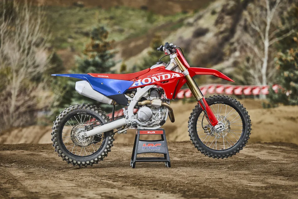 Honda Redesigns CRF450 Models for 2027 Off-Road Rollout - image 2