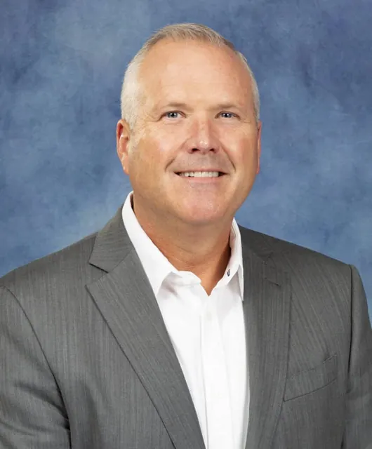 RV Industry Faces Challenges Amid Macroeconomic Downturn