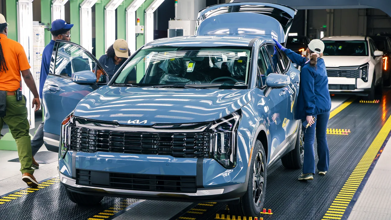 Hyundai's EV-only Plant in Georgia Produces Kia Hybrids