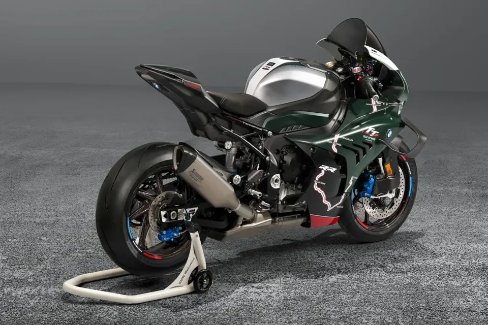 BMW Unveils Exclusive 2026 M 1000 RR Limited Edition Isle of Man TT - image 4