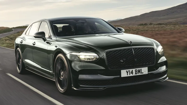 Bentley's Bold Design Move Sparks Debate - image 2