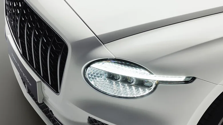 Bentley's Bold Design Move Sparks Debate - image 3