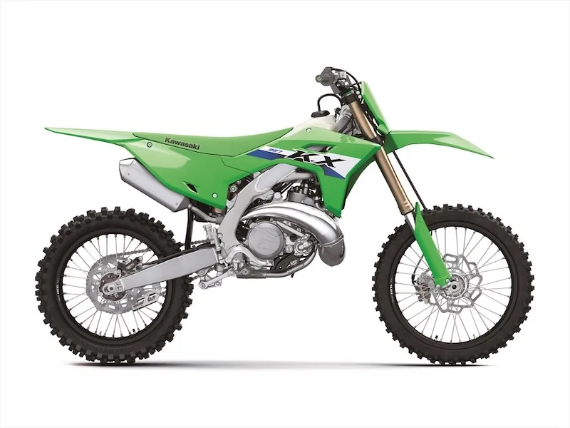 Kawasaki Revives Big-Bore Two-Stroke Lineup - image 2