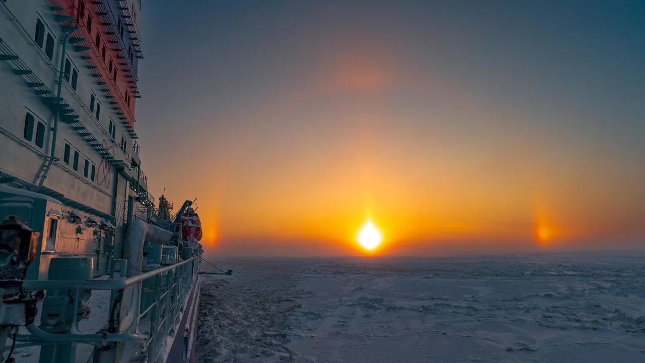 Rare Early-Season Arctic Transit