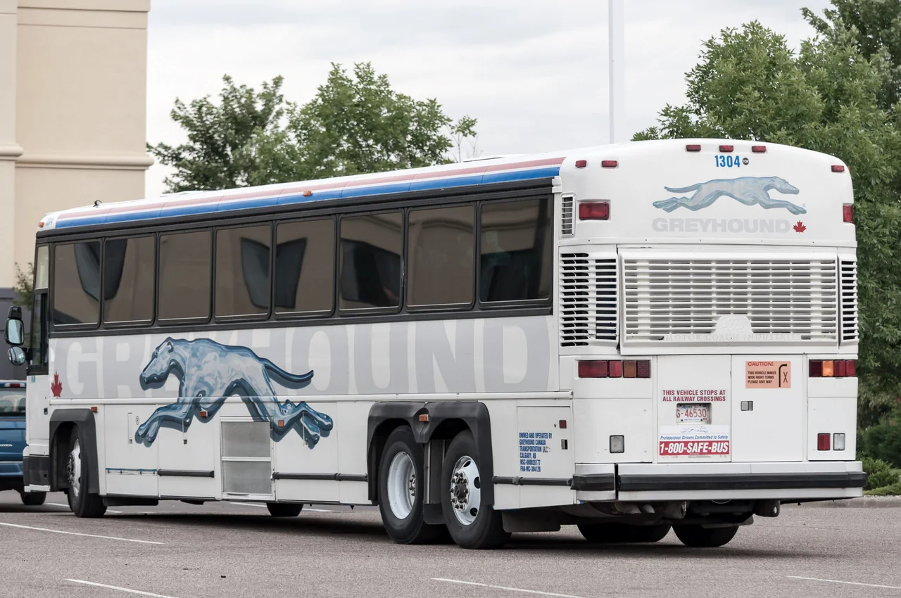 California's Meal Break Rule for Bus Drivers Struck Down