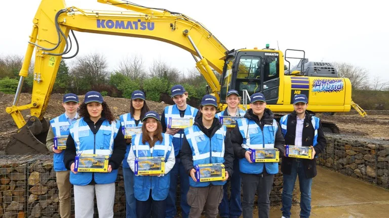 Mentorship in Motorsport: Komatsu Partners with Formula 1 - image 2