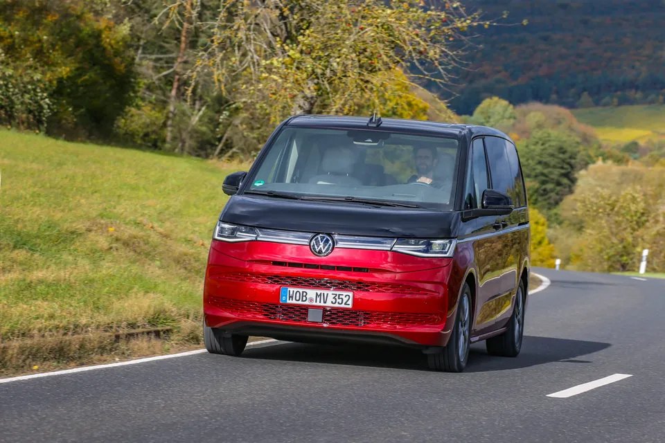 South Africa's PHEV Sales Soar as Plug-in Hybrids Dominate Market - image 4