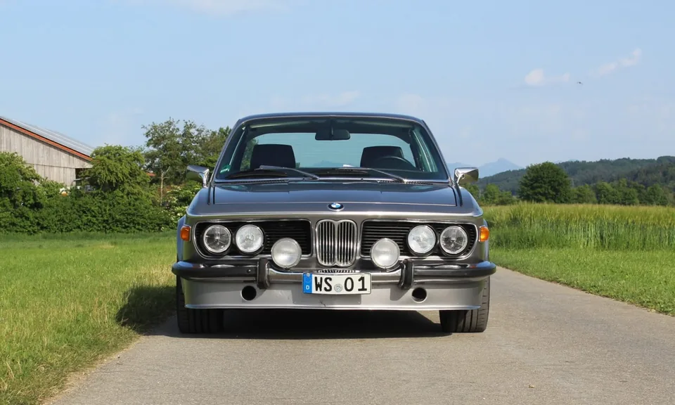 BMW CSL Coupe Hides A Whole M5 Underneath - image 3