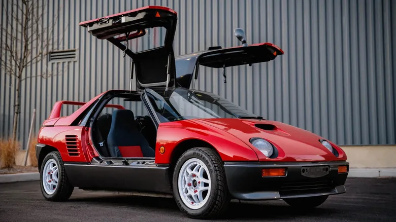 Japanese Bubble Cars: A Time of Unbridled Creativity - image 2