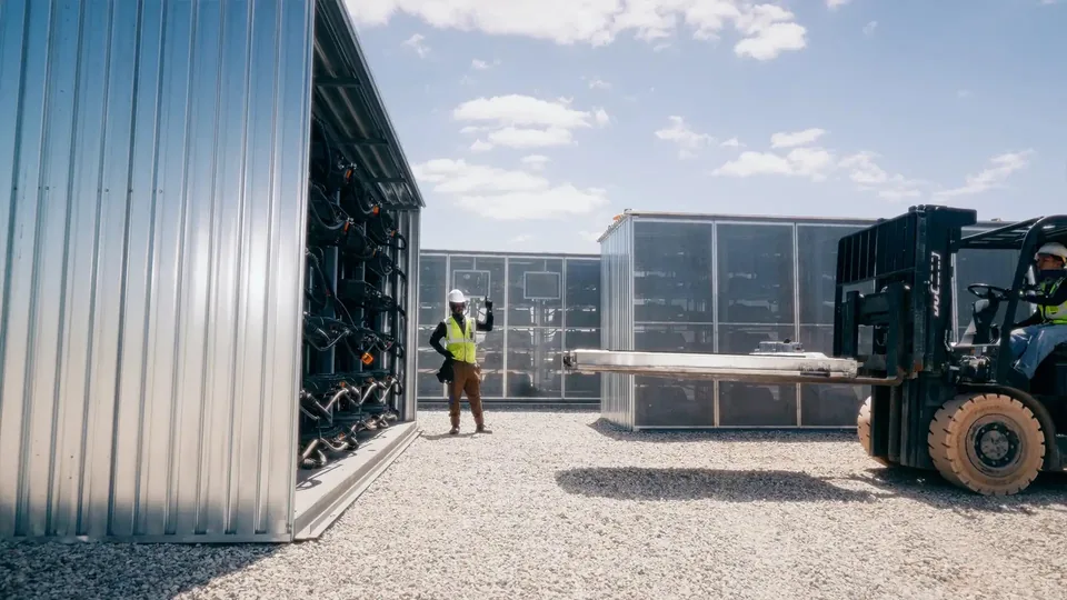 Waymo Repurposes Used EV Batteries for Community Clean Energy - image 2