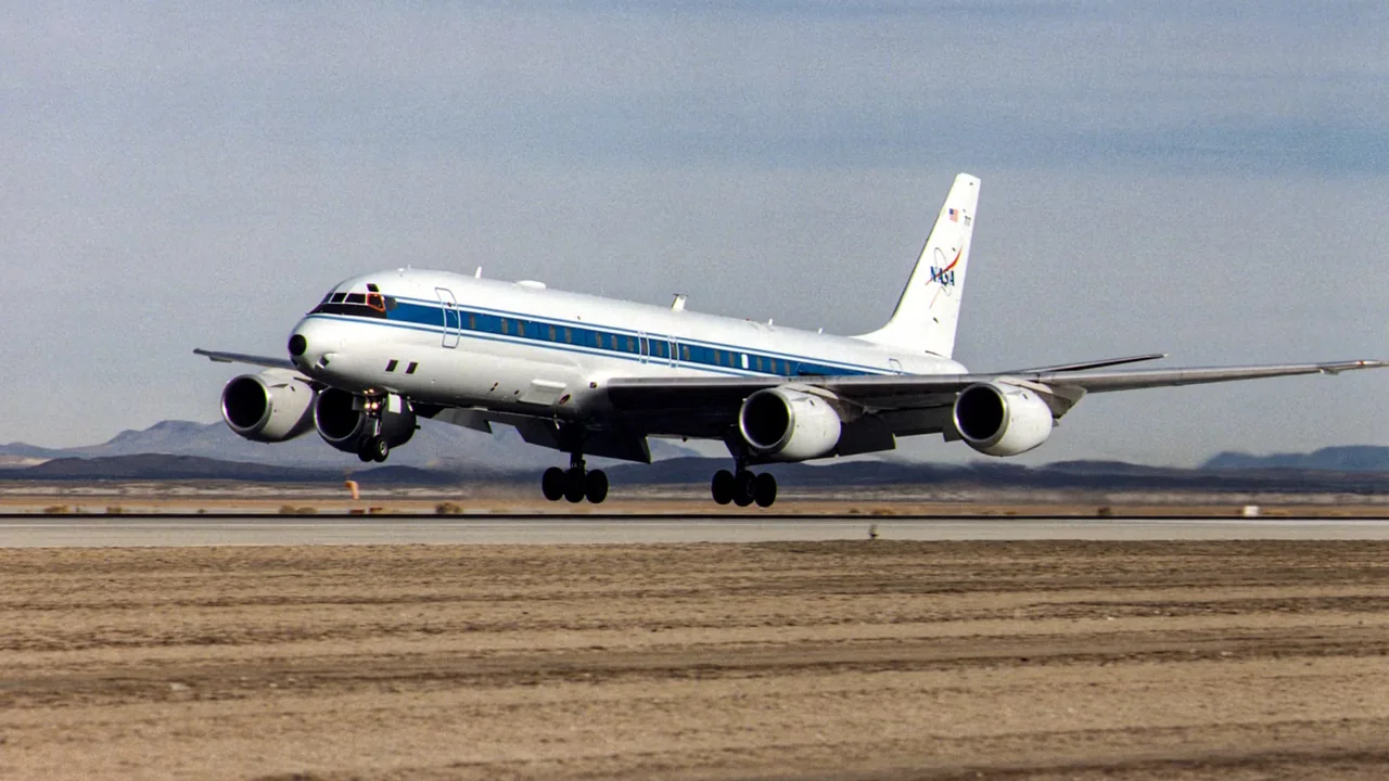 DC-8's Decades-Long Endurance Defies Industry Norms